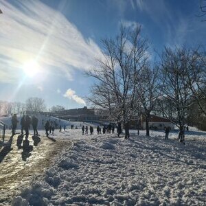 2023-Schulhof bei Schnee 3