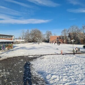 2023-Schulhof bei Schnee 4